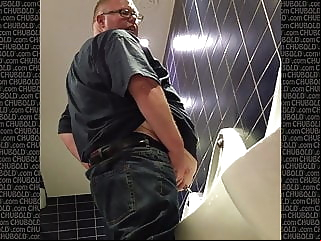 Daddies cruising restroom 4 11:44 2020-05-31